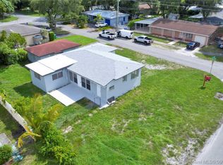 700 NE 162nd St, North Miami Beach, FL 33162