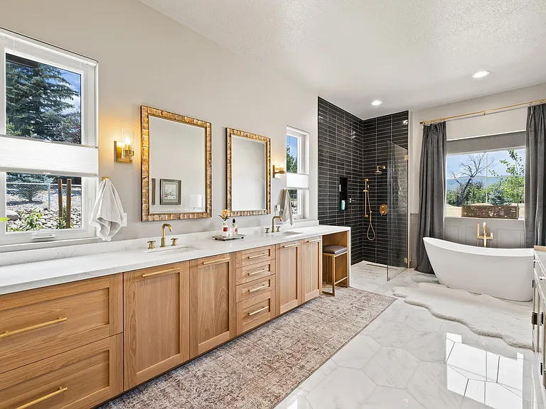 5240 Lake Creek Rd — Photo 13