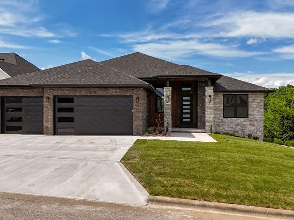 3709 E Woodhue Street, Springfield, MO 65802