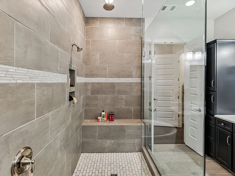 3208 Chase Point Dr — Photo 36