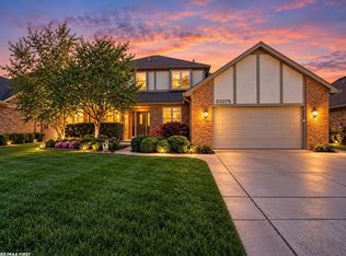53379 Springhill Meadows Dr, Macomb, MI 48042