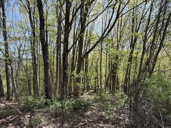 2A-3A Reservoir Rd, North Adams, MA 01247