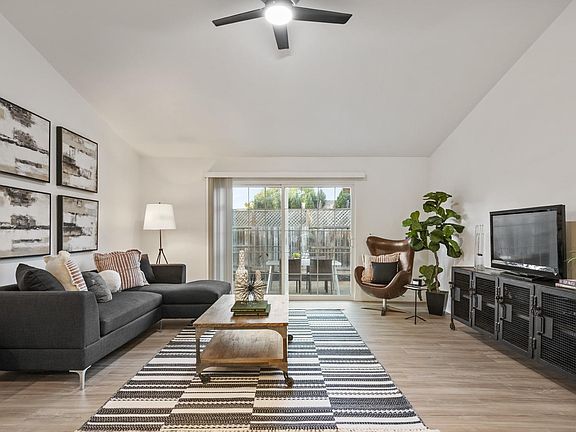 5th image of 2363 Maria Luz Court W
