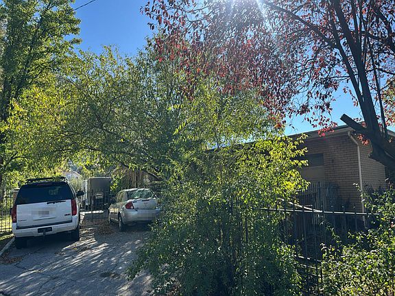 2nd image of 2670 E Wren Rd