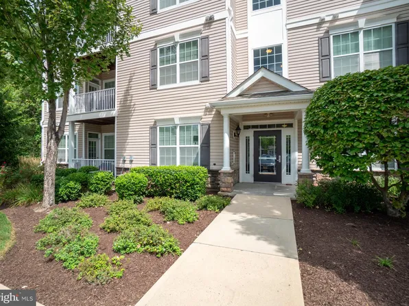 1014 Timberlake Dr, Ewing, NJ 08618