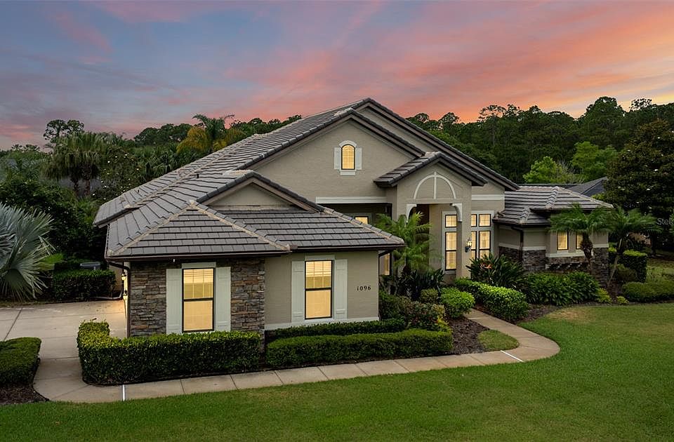 1st image of 1096 Hampstead Ln