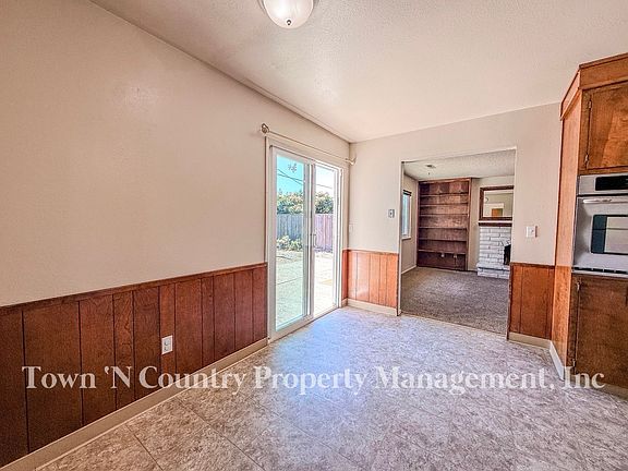5th image of 732 La Mesa Dr