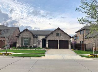 909 Prairie Ridge Ln, Arlington, TX 76005