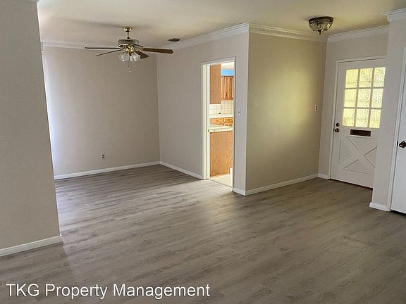 3rd image of 9730 Julius Ave