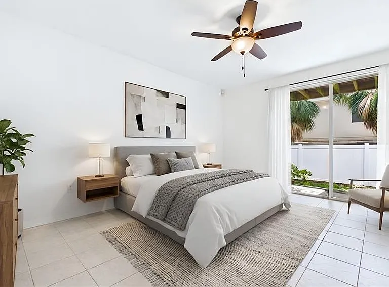 3175 Bayshore Oaks Dr — Photo 2