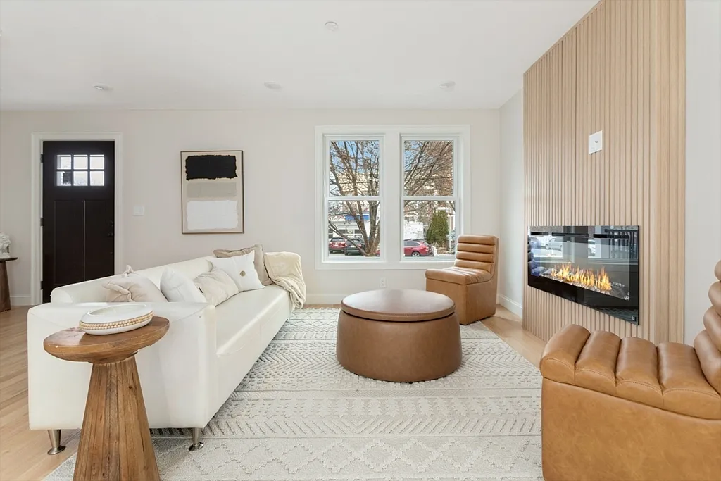 Building Photo - 157 Boston Ave #1