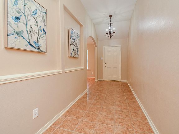 3rd image of 3518 Dorsey Ln