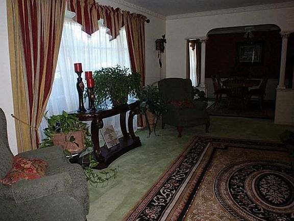 2nd image of 2401 Brook Hollow Dr