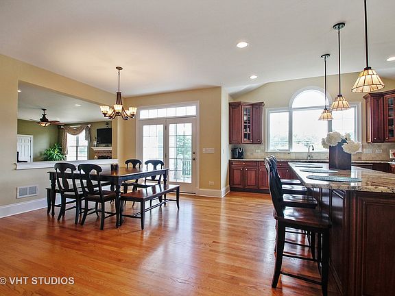 5th image of 24 Briar Creek Dr