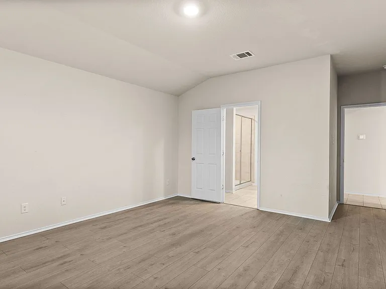 9506 Murandy Dr — Photo 14