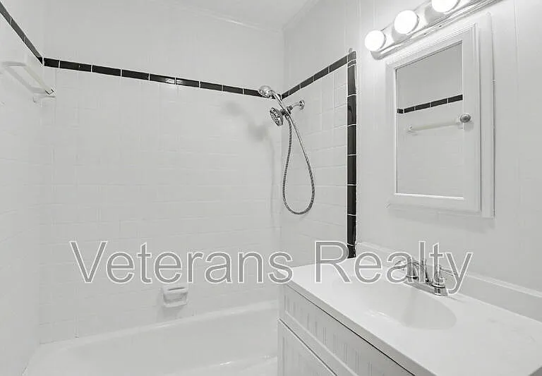 111 Valentine Dr — Photo 14