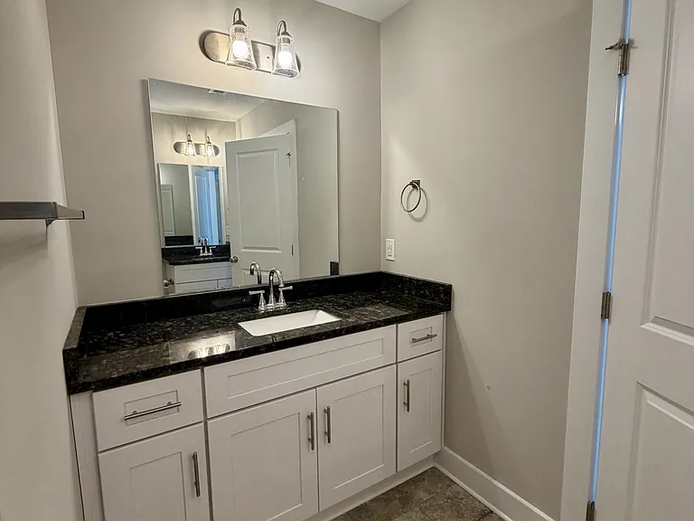 52 Cuddington Ln #1 — Photo 29
