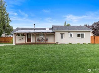 32308 E Rutherford St, Carnation, WA 98014