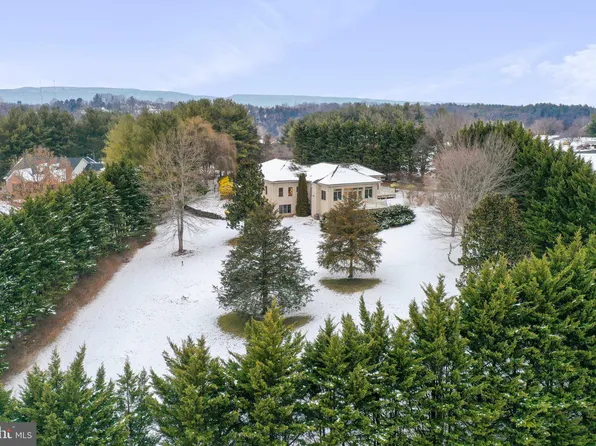 139 Cliffside Dr, Edinburg, VA 22824
