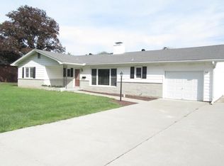 441 North Dr, Marshall, MO 65340