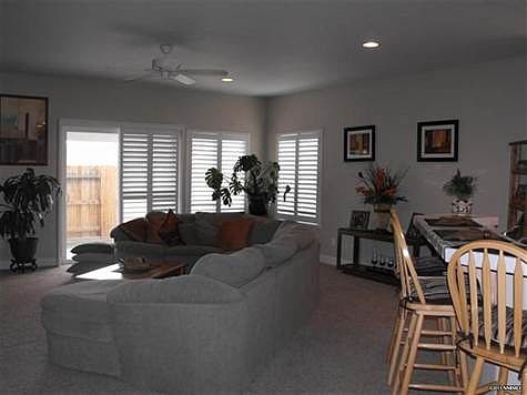 4th image of 707 W Canary Cir