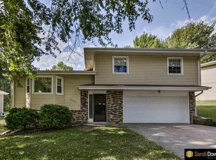 2605 Geri Dr, Bellevue, NE 68147