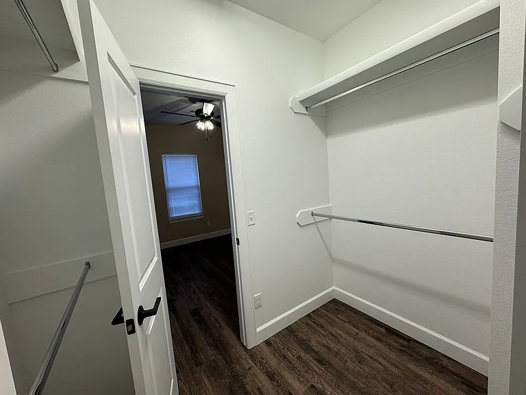 1308 Jackson Ave — Photo 7