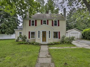 6 Lincoln Ave, Westford, MA 01886