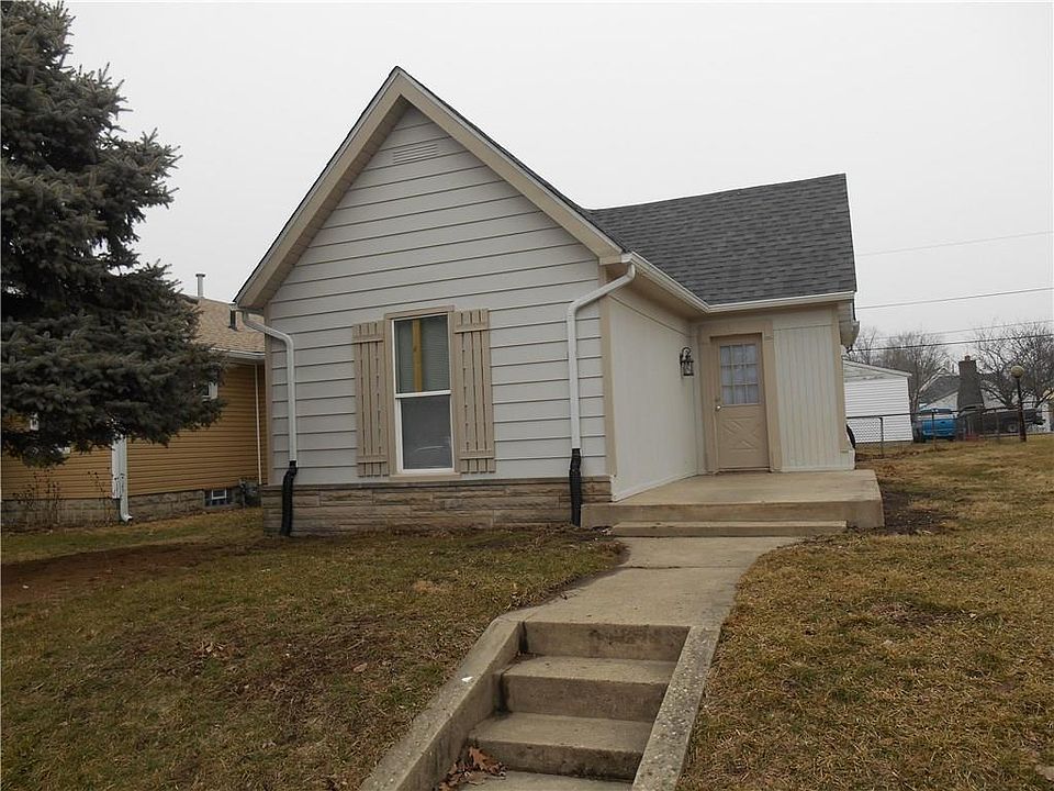1st image of 1618 E Wade St