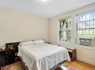 3907 47th St, Sunnyside, NY 11104
