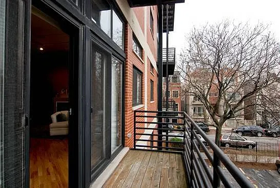 2012 W Saint Paul Ave #209 — Photo 8