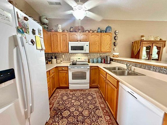 4th image of 88 Thistle Ct