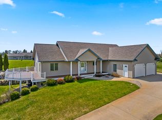 1541 Clearview Ln, Gaylord, MI 49735