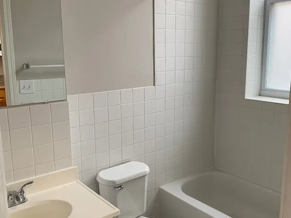Rio Properties - 2249, 2249 W 21st St APT 1R, Chicago, IL 60608