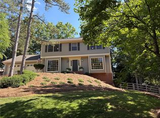 8015 Meadowsweet Trce, Roswell, GA 30076