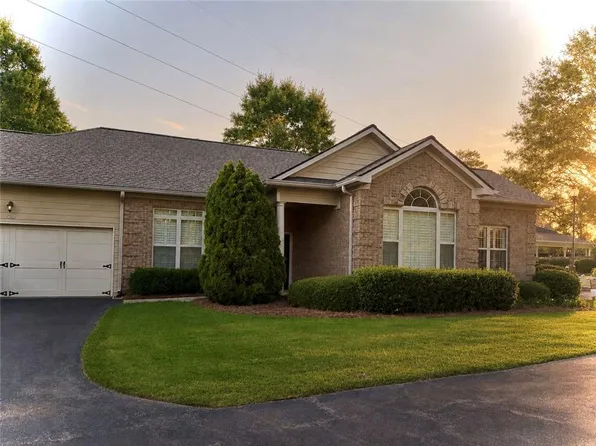 502 Mount Park Dr, Powder Springs, GA 30127