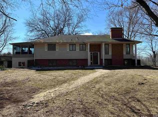 6041 SW 46th St, Topeka, KS 66610