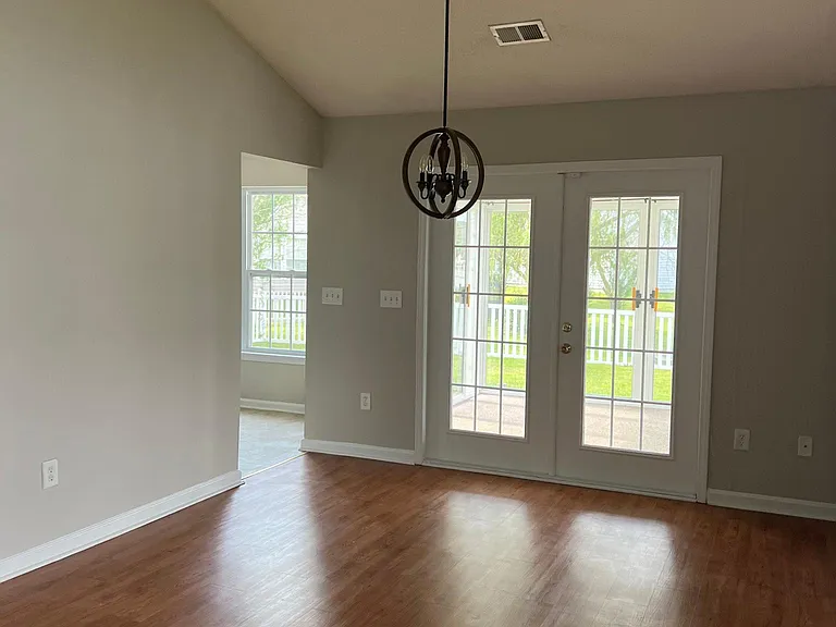 505 Pennington Loop — Photo 12
