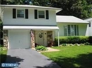 570 Remsen Rd, Philadelphia, PA 19115