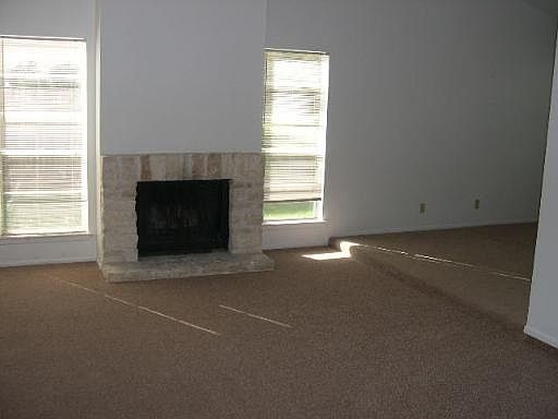 3rd image of 9619 CANEY CREEK