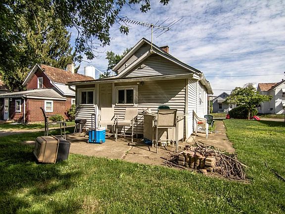 2nd image of 119 Poplar Ave