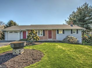 31 Trail Rd S, Elizabethtown, PA 17022