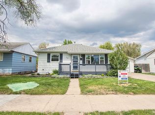 708 18th St W, Williston, ND 58801