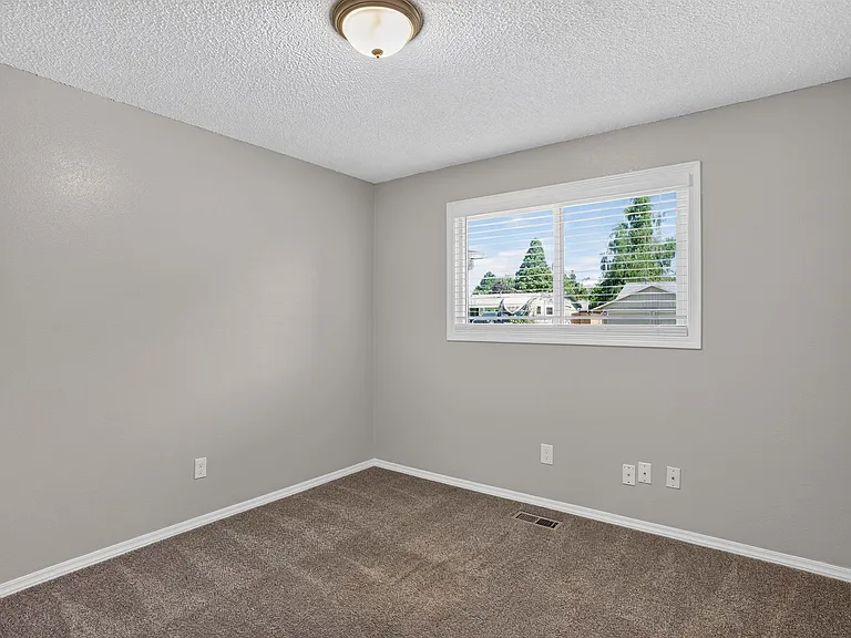 785 SW Bella Vista Pl — Photo 14