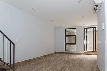 Rented by Cyberapts Management