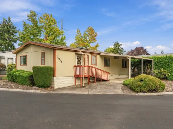16352 SE 135th Ave #2, Clackamas, OR 97015