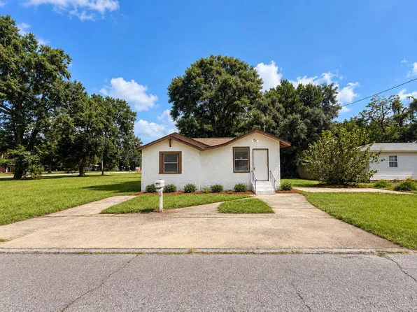 3026 N Roosevelt St, Pensacola, FL 32503