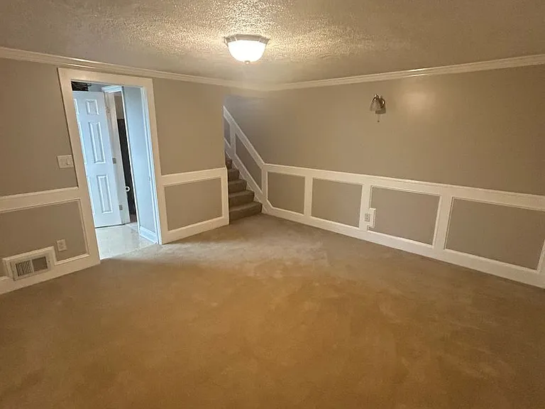 1670 Brodhead Rd #9 — Photo 31