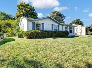 6912 Blackhorse Dr, Louisville, KY 40291