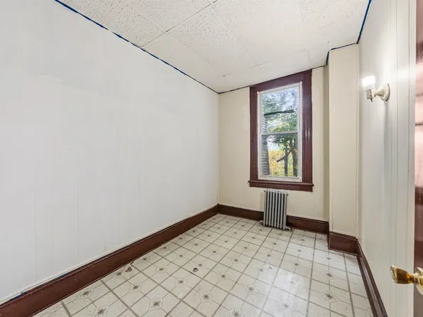 73 Virginia Avenue image 13 of 28